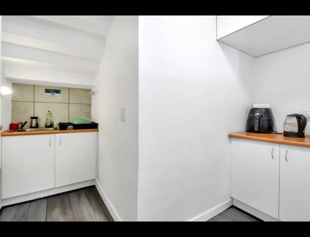 420M² BUSINESS FOR SALE IN PARKTOWN NORTH